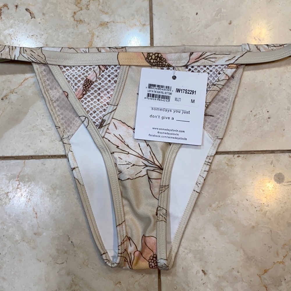 Some Days Lovin bikini bottom M - Picture 1 of 4